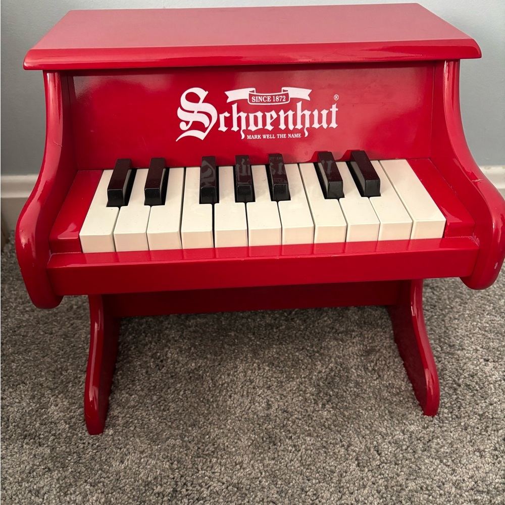 Vintage Schoenhut Red Children's  18 Key Piano Works Great Fast Shipping  Retro